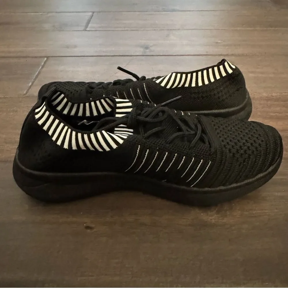 Danskin Energy Black & White Athletic Shoes 6